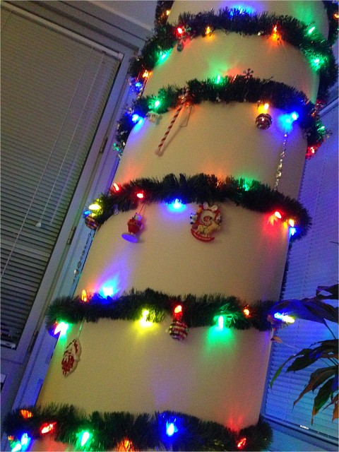 the christmas pillar
